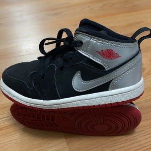 AIR JORDANS